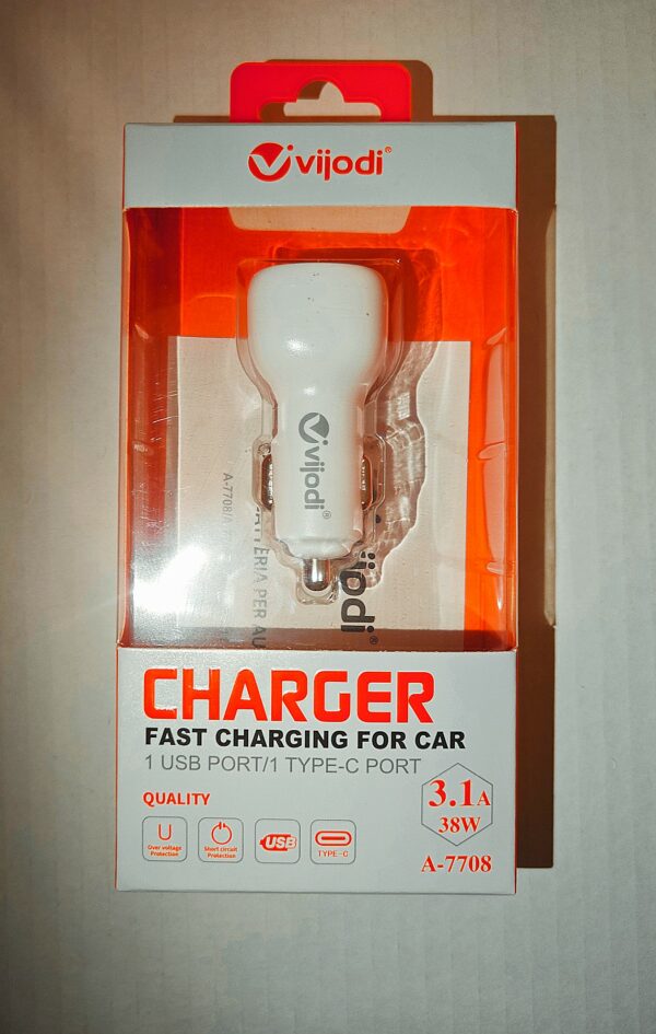 ADATTATORE USB/TYPE C PER AUTO 3.1A 38W